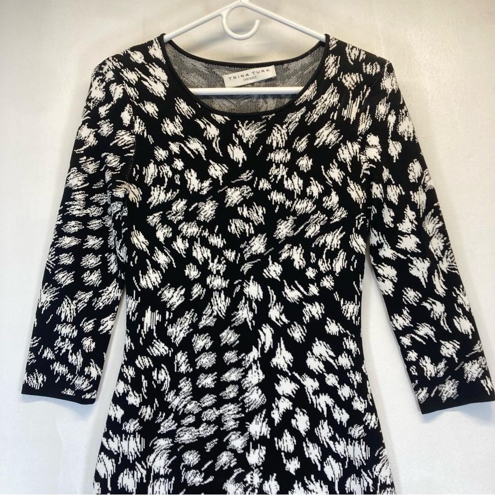 Trina Turk Women's Midi Dress White/Black Long Sleeve Size S Print Abstracto - Picture 2 of 16